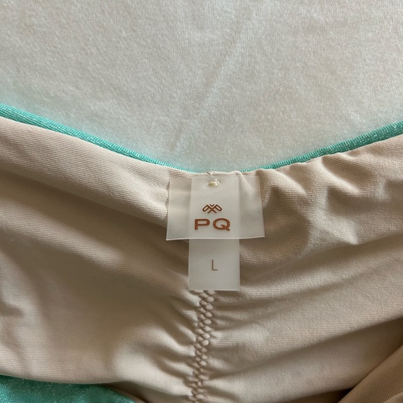 PQ swim Basic Ruched Bottom - Picture 3 of 4